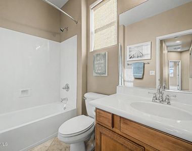 1076 E Euclid Avenue - Photo Thumbnail 25