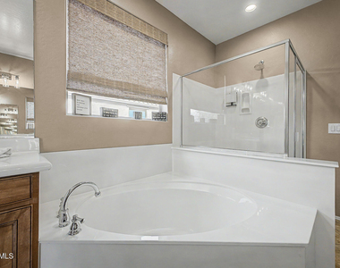 1076 E Euclid Avenue - Photo Thumbnail 21