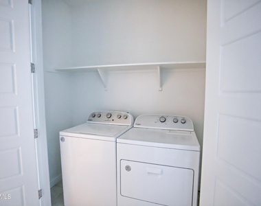 6349 W Raymond Street - Photo Thumbnail 35