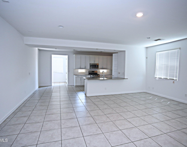 6349 W Raymond Street - Photo Thumbnail 8