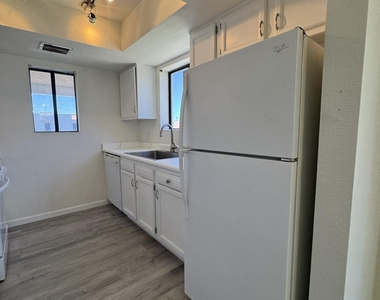 850 S River Drive - Photo Thumbnail 35