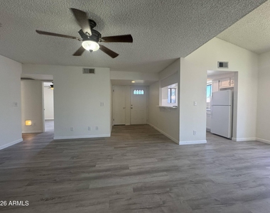 850 S River Drive - Photo Thumbnail 3