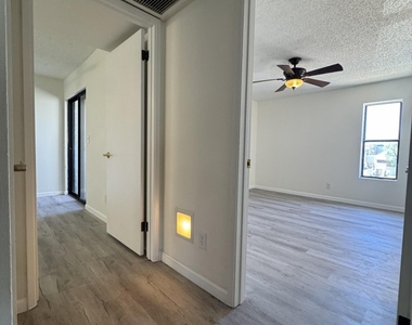 850 S River Drive - Photo Thumbnail 38