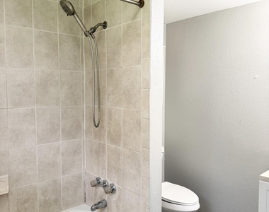1308 Sw 3rd Avenue - Photo Thumbnail 9