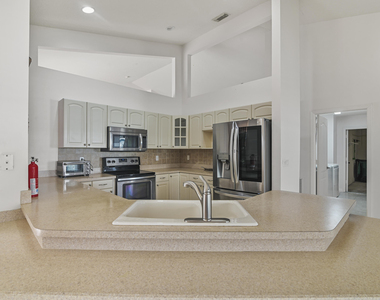 4013 Sw Winslow Street - Photo Thumbnail 10