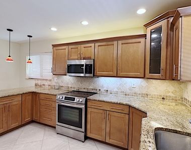 222 Se 2nd Terrace - Photo Thumbnail 11