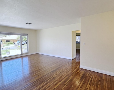 222 Se 2nd Terrace - Photo Thumbnail 15