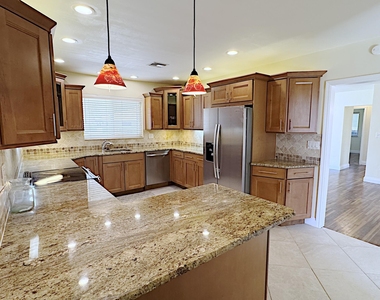 222 Se 2nd Terrace - Photo Thumbnail 9