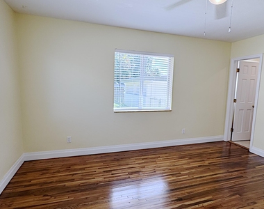 222 Se 2nd Terrace - Photo Thumbnail 19