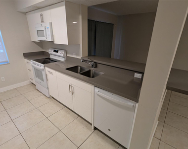 150 Nw 96th Avenue - Photo Thumbnail 11