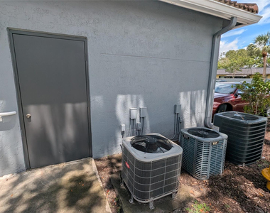 150 Nw 96th Avenue - Photo Thumbnail 4