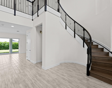 5627 Opal Drive - Photo Thumbnail 1