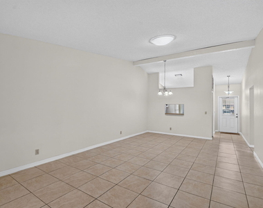 604 Sea Pine Way - Photo Thumbnail 8