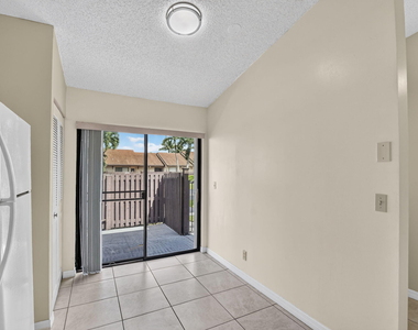 604 Sea Pine Way - Photo Thumbnail 21