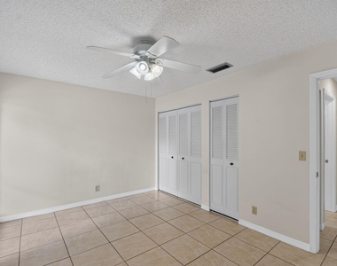 604 Sea Pine Way - Photo Thumbnail 27