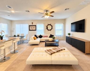 6078 Sequoia Circle - Photo Thumbnail 3