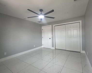 1232 Easter Avenue - Photo Thumbnail 8
