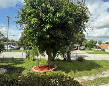 1232 Easter Avenue - Photo Thumbnail 14