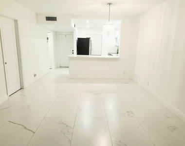 14790 Bonaire Boulevard - Photo Thumbnail 11