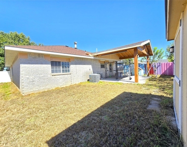5144 Tato Drive - Photo Thumbnail 13