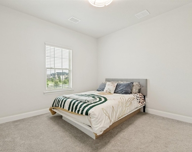 16931 Maple Bend Drive - Photo Thumbnail 18