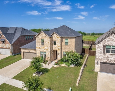 16931 Maple Bend Drive - Photo Thumbnail 2