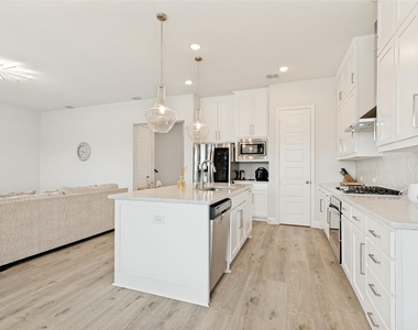 16931 Maple Bend Drive - Photo Thumbnail 11