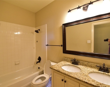 1109 Shadow Lakes Boulevard - Photo Thumbnail 23