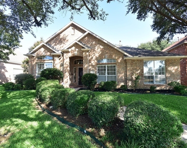 1109 Shadow Lakes Boulevard - Photo Thumbnail 4