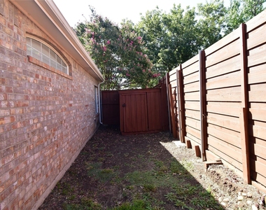 1109 Shadow Lakes Boulevard - Photo Thumbnail 25