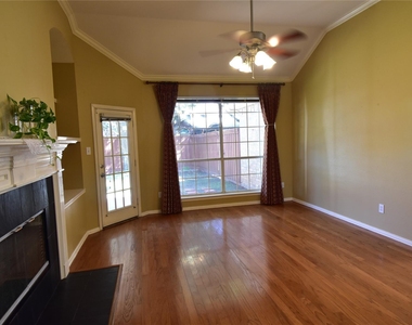 1109 Shadow Lakes Boulevard - Photo Thumbnail 14