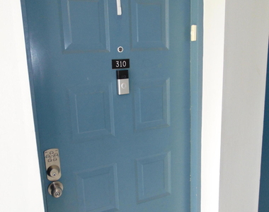 733 Se 1st Street - Photo Thumbnail 8