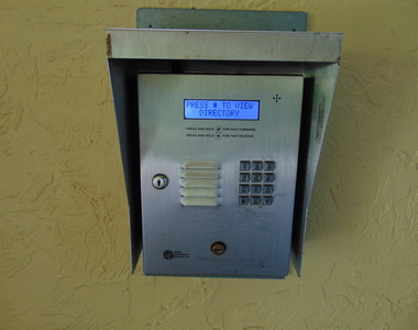 733 Se 1st Street - Photo Thumbnail 3