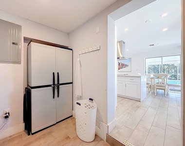 238 Corsair Avenue - Photo Thumbnail 36