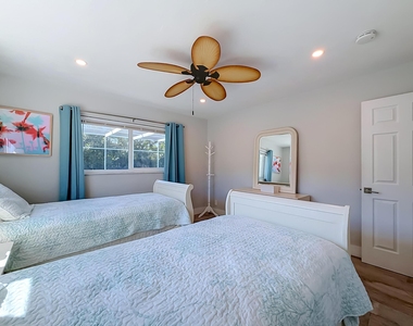 238 Corsair Avenue - Photo Thumbnail 23