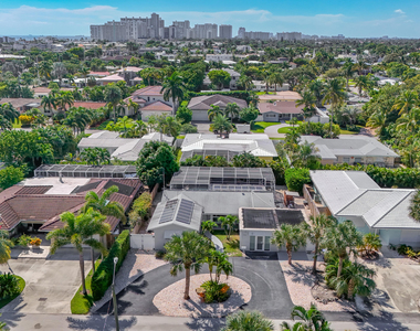238 Corsair Avenue - Photo Thumbnail 2
