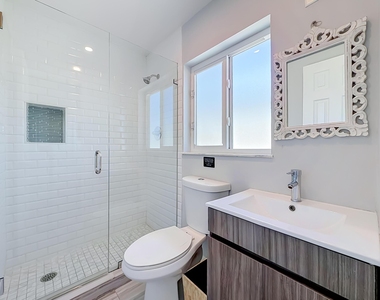 238 Corsair Avenue - Photo Thumbnail 30