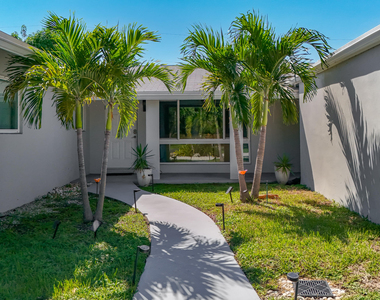 238 Corsair Avenue - Photo Thumbnail 1