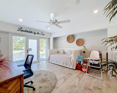 238 Corsair Avenue - Photo Thumbnail 21