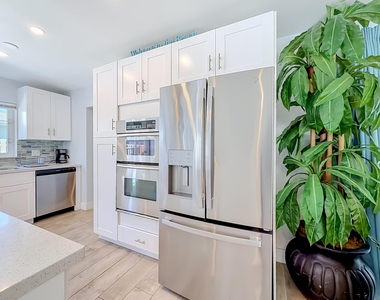 238 Corsair Avenue - Photo Thumbnail 13