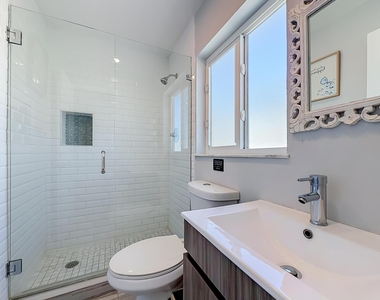 238 Corsair Avenue - Photo Thumbnail 31
