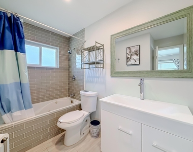 238 Corsair Avenue - Photo Thumbnail 35