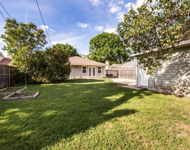 4918 Thrush Street - Photo Thumbnail 21