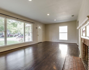 4918 Thrush Street - Photo Thumbnail 5