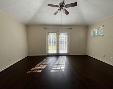4918 Thrush Street - Photo Thumbnail 13