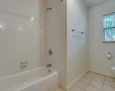 4918 Thrush Street - Photo Thumbnail 19