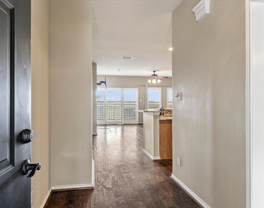 1806 Signal Ridge Place - Photo Thumbnail 3