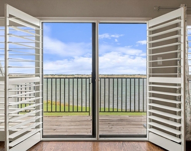 1806 Signal Ridge Place - Photo Thumbnail 9