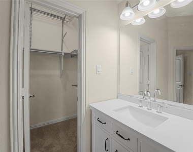 12848 Walnut Ridge Drive - Photo Thumbnail 32