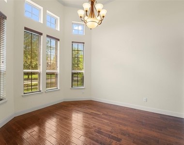 12848 Walnut Ridge Drive - Photo Thumbnail 6